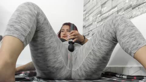 laurita online show from February 5, 11:50 pm