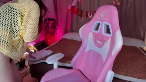 Collen Mon Tue Wed Thu Fri GMT 3 0300am - 0900am  online show from October 27, 4:57 pm