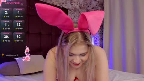 Collen Mon Tue Wed Thu Fri GMT 3 0300am - 0900am  online show from March 3, 3:15 pm