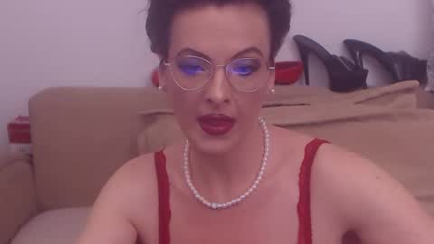Maddison online show from July 9, 12:29 pm