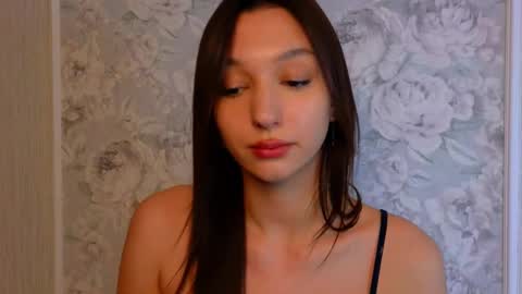 colliencox online show from March 2, 8:25 pm