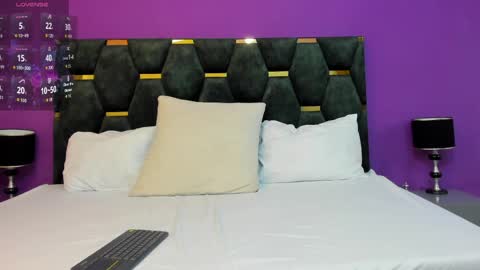 valentina online show from April 8, 12:18 pm