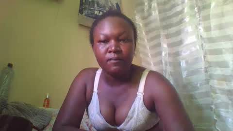 coolgirl001 online show from March 7, 6:24 am