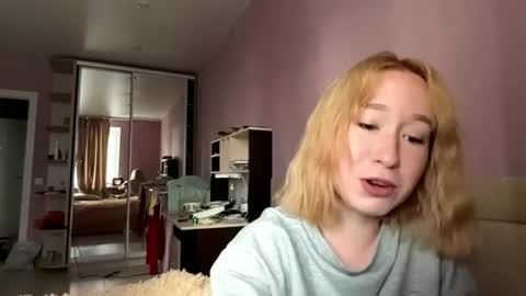 Kira online show from July 23, 3:09 pm