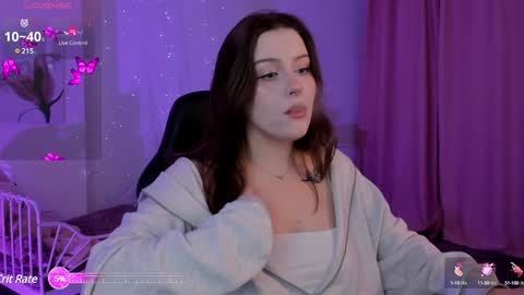 Snapshot of coralinekeyns chatting on January 15, 5:08 am little girl who is always right or Coraline online show from January 15, 5:08 am