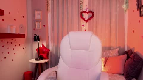 Snapshot of coralinericce_ chatting on March 7, 5:08 am Coral Stefani online show from March 7, 5:08 am