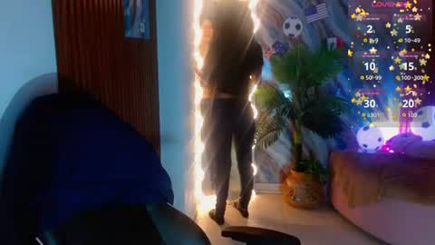 corall_tay1 online show from June 24, 11:53 am