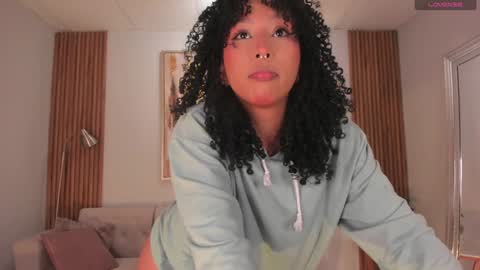 Snapshot of corinnah chatting on February 4, 12:33 pm Cori online show from February 4, 12:33 pm