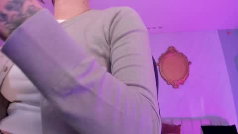 Corinne Russo online show from March 20, 12:32 pm