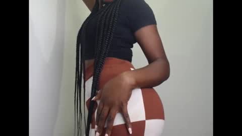 Snapshot of cornxslut chatting on October 6, 6:12 pm cornxslut online show from October 6, 6:12 pm