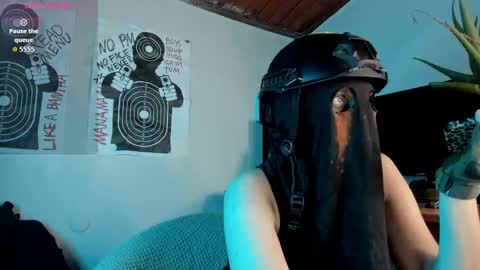 Snapshot of cos_operator chatting on September 13, 7:22 pm cos_operator online show from September 13, 7:22 pm