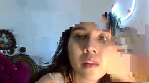 Snapshot of cottoncandygirl9898 chatting on February 12, 6:51 am Liz Gwyneth Charlota online show from February 12, 6:51 am