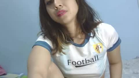 Snapshot of cottoncandygirl9898 chatting on October 4, 12:49 am Liz Gwyneth Charlota online show from October 4, 12:49 am