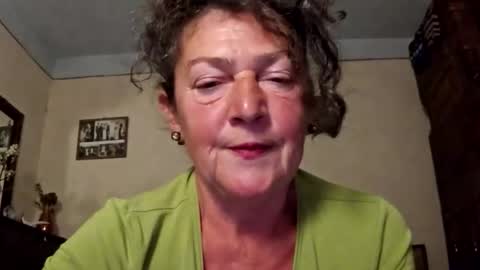 Snapshot of cougarcofee chatting on October 16, 8:44 pm cougarcofee online show from October 16, 8:44 pm