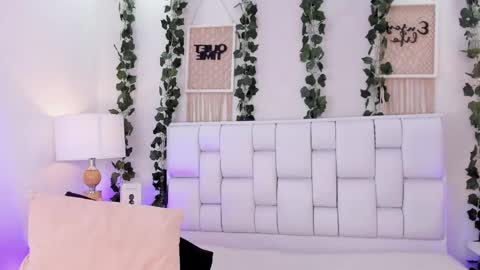 lola y juan online show from November 7, 4:51 am