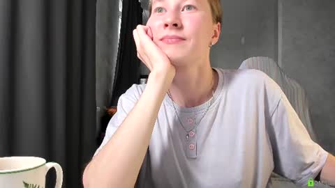 Im Courtney Nice to meet youFollow meInstagram courtneyluv778 online show from June 19, 1:47 pm