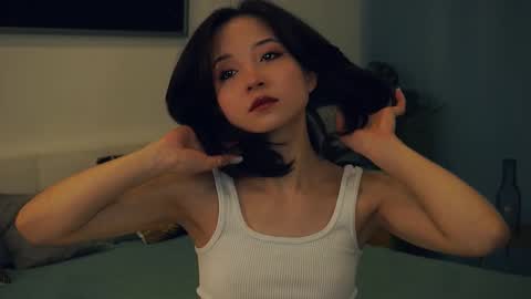 Yui online show from February 10, 7:26 am