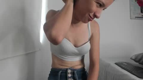 Snapshot of cowmarce chatting on September 12, 12:23 pm Marce Online 1pm - 7pm gmt-5 online show from September 12, 12:23 pm