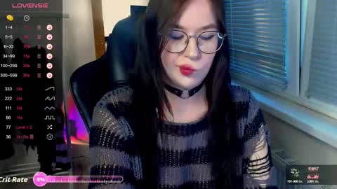 Snapshot of coy_amina_ chatting on September 19, 4:44 am Lilith online show from September 19, 4:44 am