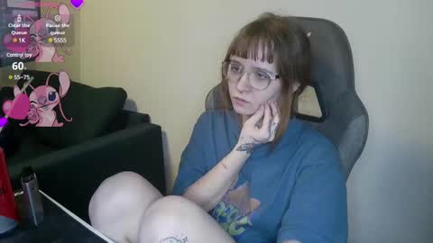 Snapshot of crash_test13 chatting on February 18, 9:31 pm crash_test13 online show from February 18, 9:31 pm