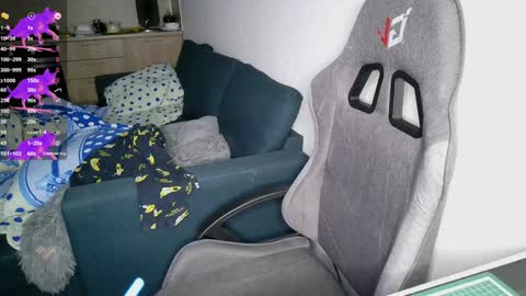 Snapshot of crash_test13 chatting on January 22, 8:49 pm crash_test13 online show from January 22, 8:49 pm