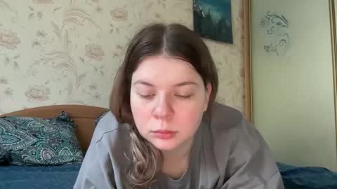 Snapshot of crave_elise chatting on September 22, 8:46 am Elise online show from September 22, 8:46 am