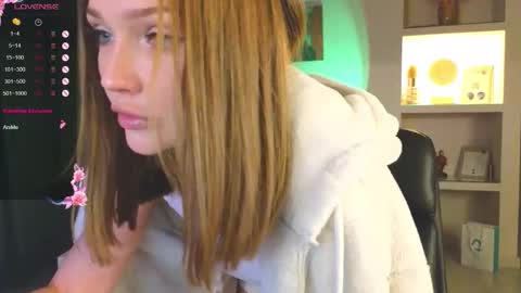 lucy online show from November 16, 2:06 pm