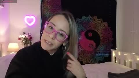 Stacy 2pm to 6pm mon-fri 3 CAT online show from November 27, 5:27 pm