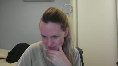 Anny online show from November 26, 12:22 am