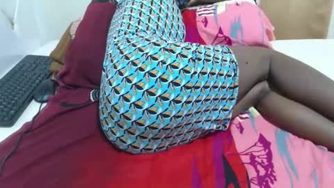 Snapshot of crazyebonie chatting on September 12, 2:46 pm Ebonie online show from September 12, 2:46 pm