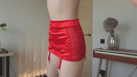 Snapshot of crazyhotrussian chatting on October 1, 4:28 am Mari Rehabilitation after surgey 12 -27 november. Support me when i offline C online show from October 1, 4:28 am