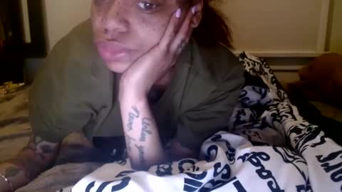Snapshot of creamyexotica chatting on February 22, 10:29 am CreamyExotica online show from February 22, 10:29 am