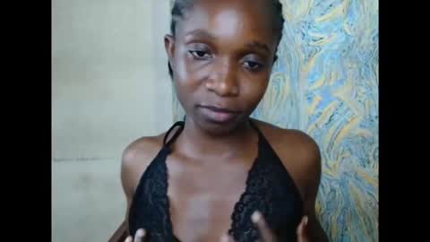 Snapshot of creamyxsugar chatting on October 2, 2:05 am creamyxsugar online show from October 2, 2:05 am