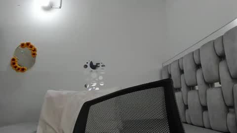 CAMILA SUAREZ online show from June 11, 2:53 am