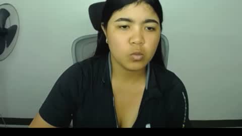 crimson_lily online show from July 29, 3:28 am