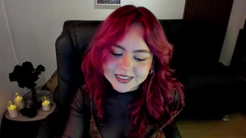 Snapshot of crimson_tati chatting on September 28, 7:03 am Tatiana online show from September 28, 7:03 am