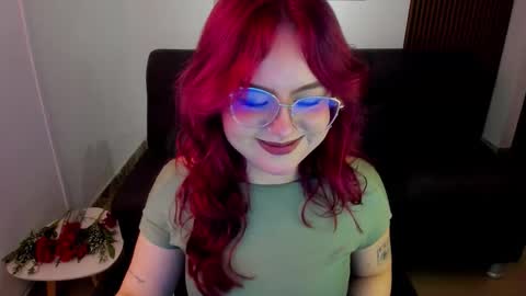 Snapshot of crimson_tati chatting on September 13, 6:43 am Tatiana online show from September 13, 6:43 am