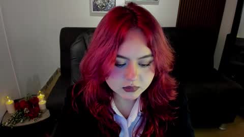 Snapshot of crimson_tati chatting on September 30, 3:45 am Tatiana online show from September 30, 3:45 am