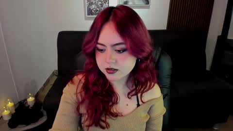 Snapshot of crimson_tati chatting on October 7, 3:00 am Tatiana online show from October 7, 3:00 am