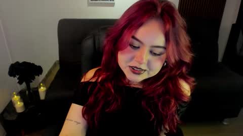 Snapshot of crimson_tati chatting on October 11, 4:06 am Tatiana online show from October 11, 4:06 am