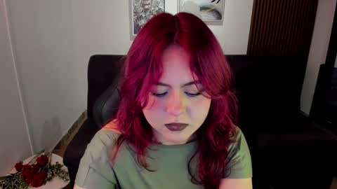 Snapshot of crimson_tati chatting on September 20, 4:22 am Tatiana online show from September 20, 4:22 am