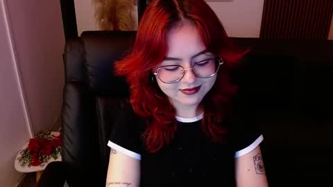 Snapshot of crimson_tati chatting on March 7, 4:13 am Tatiana online show from March 7, 4:13 am