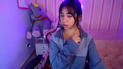 Snapshot of cristal1_ch chatting on October 7, 11:03 am cristal1_ch online show from October 7, 11:03 am