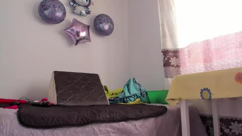 Snapshot of cristal_18xxx chatting on October 20, 6:55 pm Cristal online show from October 20, 6:55 pm