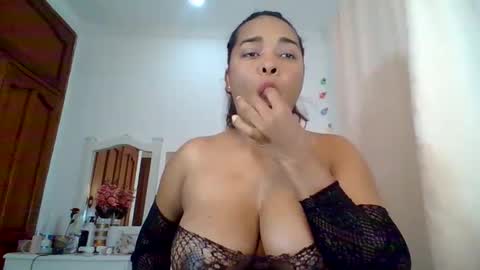 cristal online show from December 17, 2:12 am