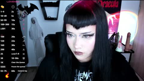 Cris online show from November 11, 10:29 pm