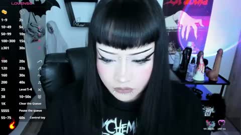 Cris online show from June 30, 9:14 pm