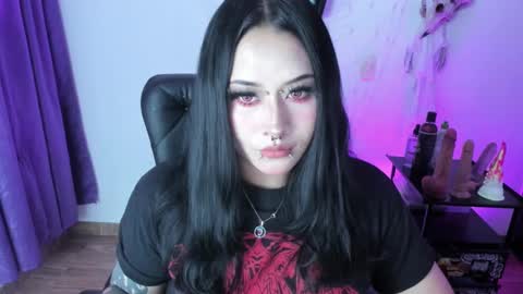 Cris online show from February 13, 7:42 pm