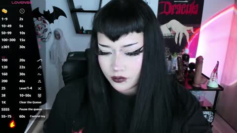 Cris online show from October 2, 12:54 pm