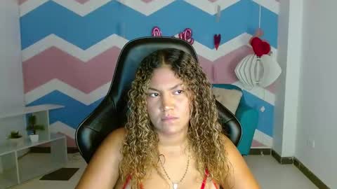 Snapshot of cristal_war chatting on February 14, 7:12 pm Cristal online show from February 14, 7:12 pm